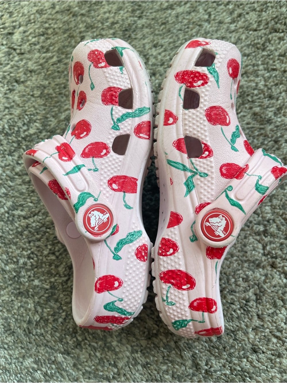 CROCS classic fresh fruit collection cherry print size 10 - Picture 3 of 8